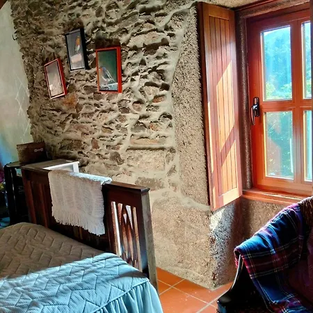 Agrofarm With Animals - Qta Entre Sebes 카베세이라스 드 바스투