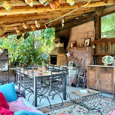 Agrofarm With Animals - Qta Entre Sebes