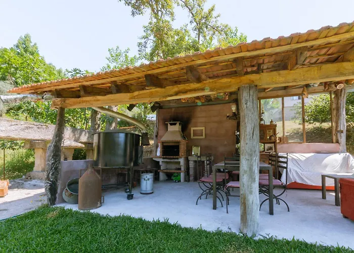 Agrofarm With Animals - Qta Entre Sebes Kır Evi