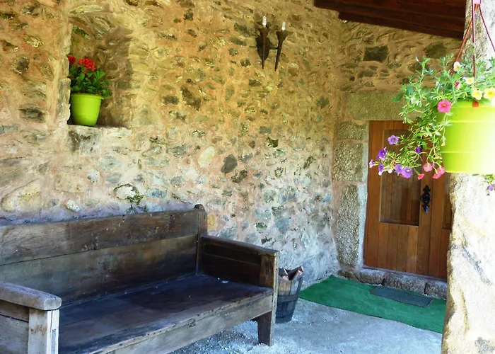 Agrofarm With Animals - Qta Entre Sebes Kır Evi Cabeceiras de Basto