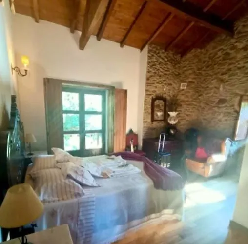 Agrofarm With Animals - Qta Entre Sebes Venkovský dům *